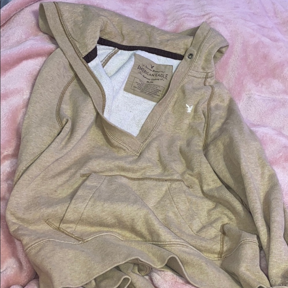 American eagle sweater